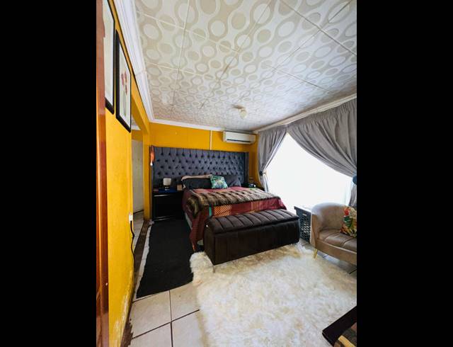 3 BEDROOM FREESTANDING FOR SALE IN SOSHANGUVE XX